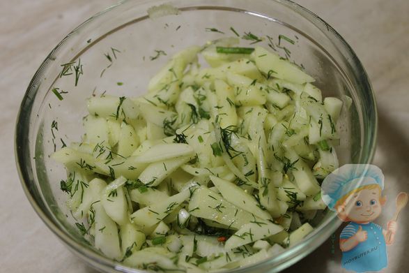 Картофель, лук и зелень