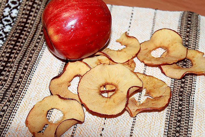 Чипсы из яблок в духовке